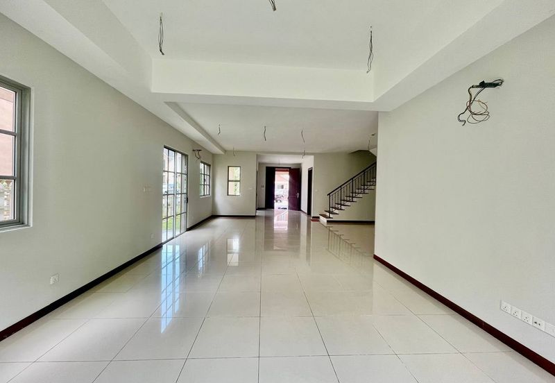 Charming Essex, Setia Eco Templer