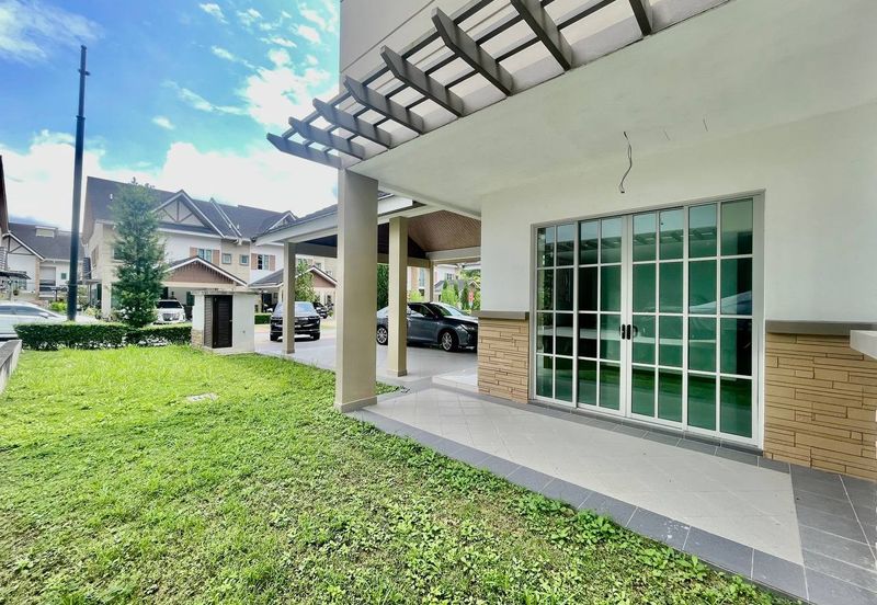 Charming Essex, Setia Eco Templer