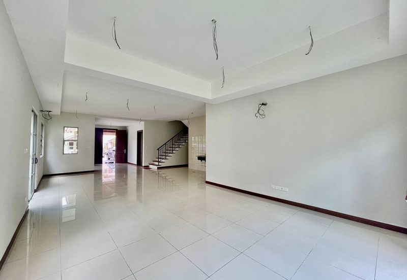 Charming Essex, Setia Eco Templer