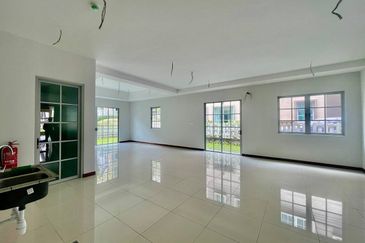 Charming Essex, Setia Eco Templer