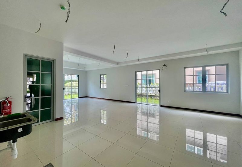 Charming Essex, Setia Eco Templer