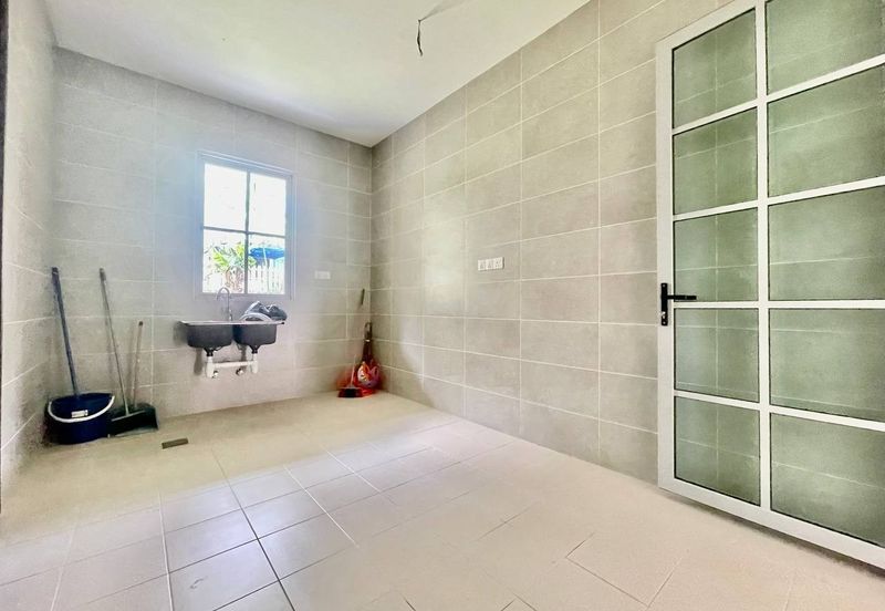 Charming Essex, Setia Eco Templer