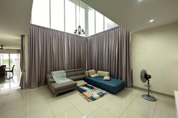 Trillium, Perdana Lakeview East