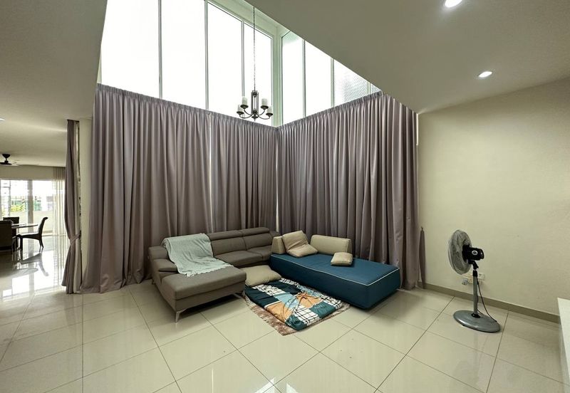 Trillium, Perdana Lakeview East