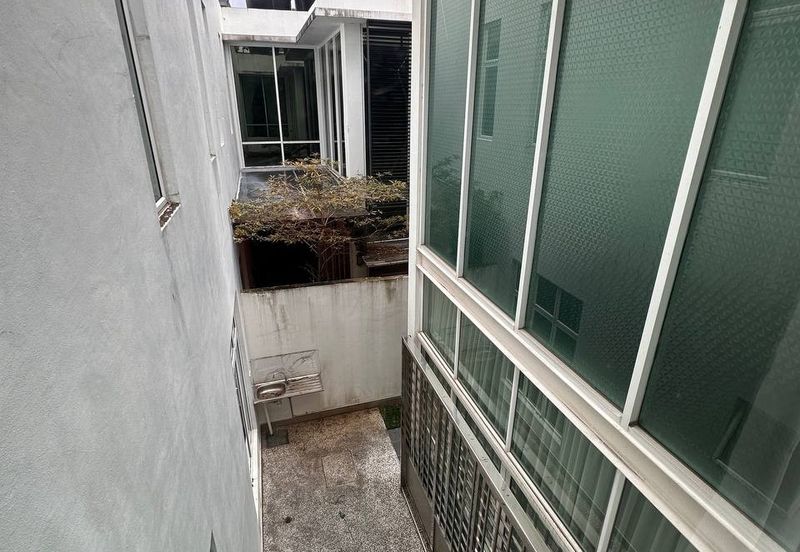 Trillium, Perdana Lakeview East