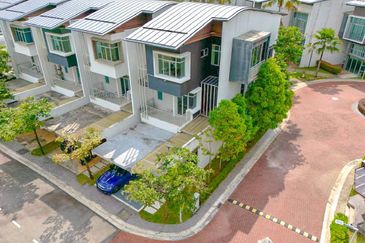 Symphony Hills Schubert