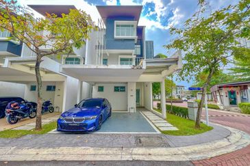 Symphony Hills Schubert