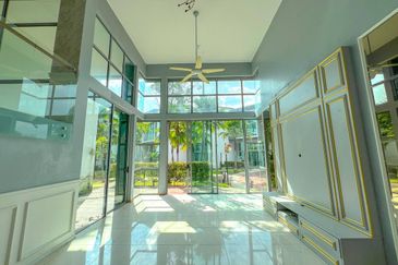 Symphony Hills Schubert