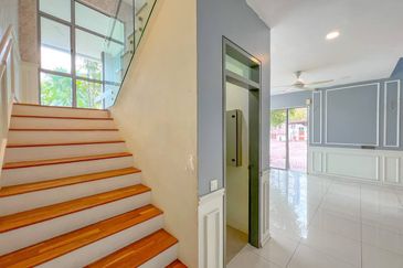 Symphony Hills Schubert