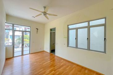 Symphony Hills Schubert