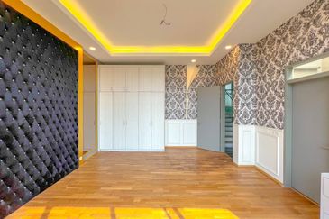 Symphony Hills Schubert