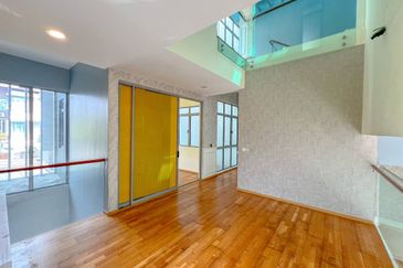 Symphony Hills Schubert