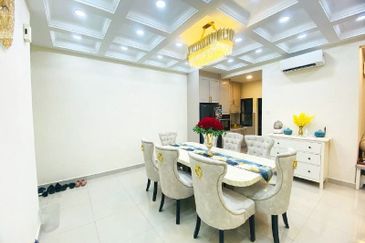 Crescent Park Townvilla