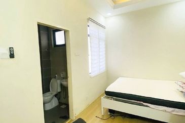 Crescent Park Townvilla