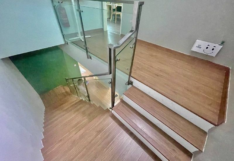 Lake Point Residence