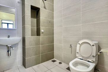 Monet Springtime @ Sunsuria City