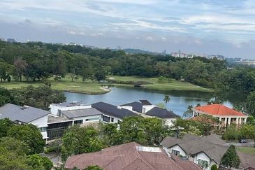 Bungaraya Kondominium, Saujana Subang