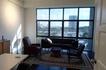 Kenwingston Square Garden