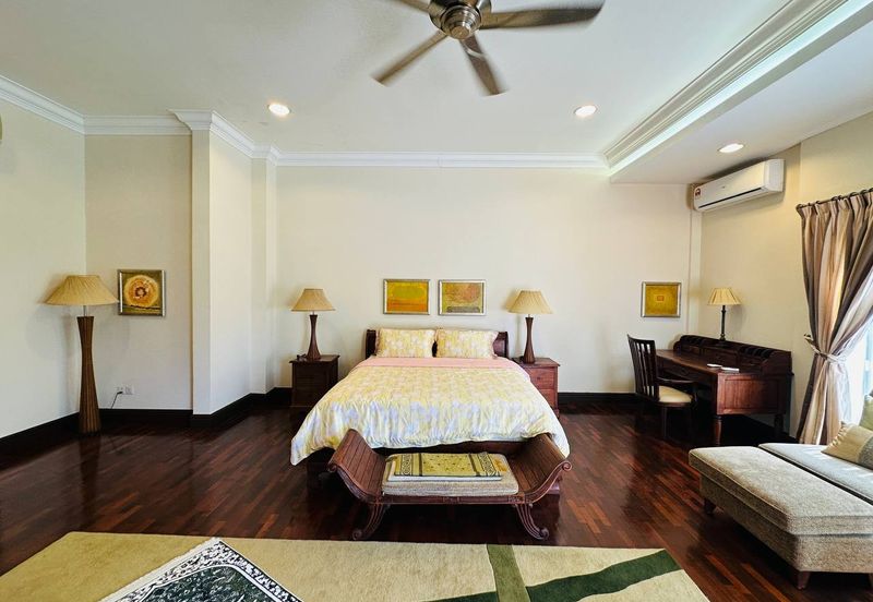 ADMIRAL MARINA MANSION