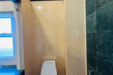 ADMIRAL MARINA MANSION