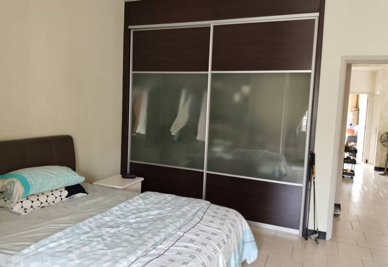 Meranti Terrace Condo kota kemuning 