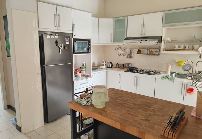 Meranti Terrace Condo kota kemuning 