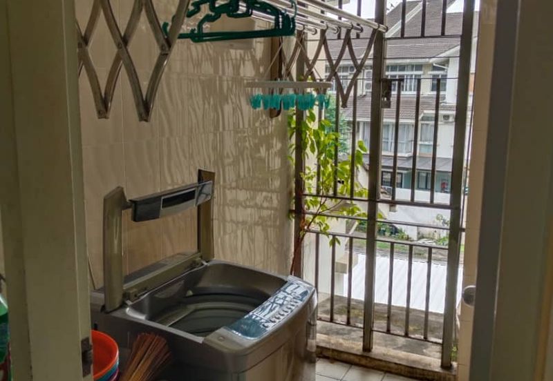 Meranti Terrace Condo kota kemuning 