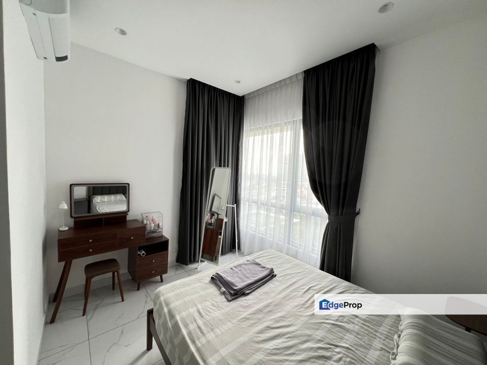 Sunsuria Forum Setia Alam corner unit , Selangor, Shah Alam