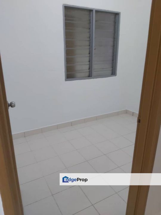 Tropika Apartment Bandar Bukit Tinggi KLANG , Selangor, Port Klang