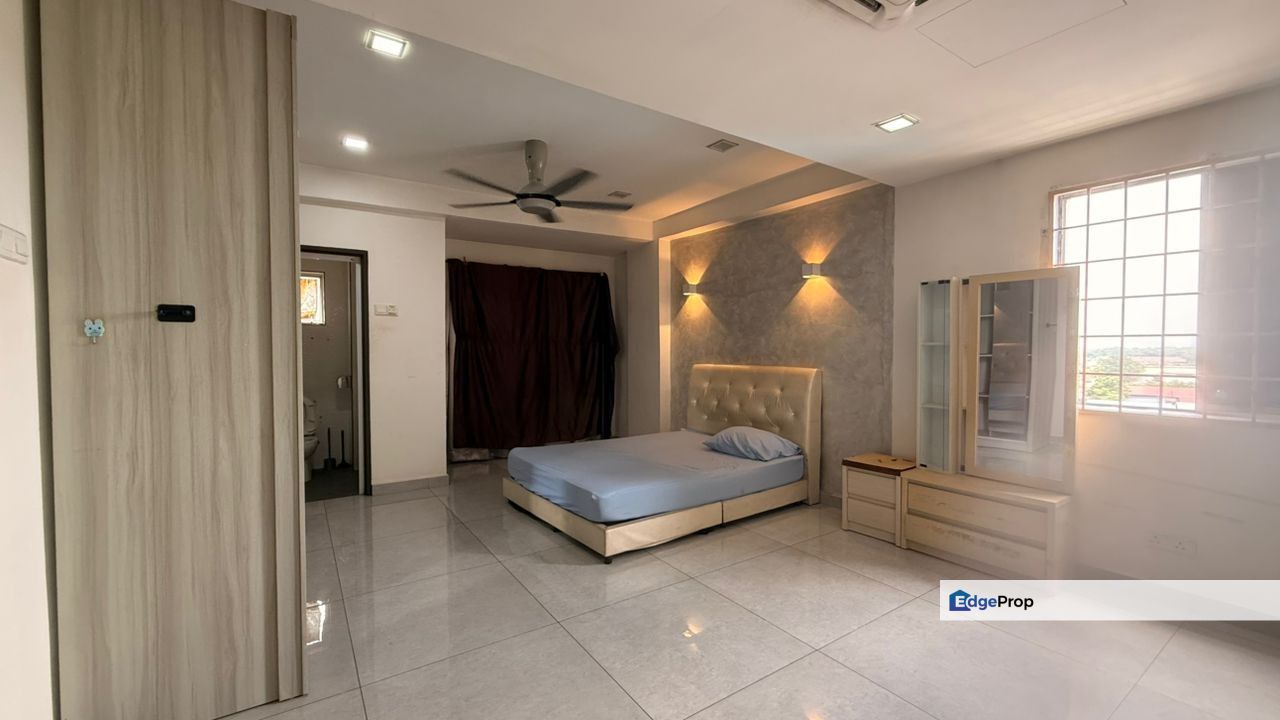 Perdana villa Apartments , Selangor, Shah Alam