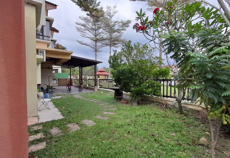 Rumah teres 2 tingkat corner lot Bukit Jelutong 