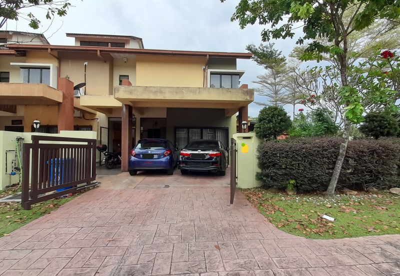 Rumah teres 2 tingkat corner lot Bukit Jelutong 