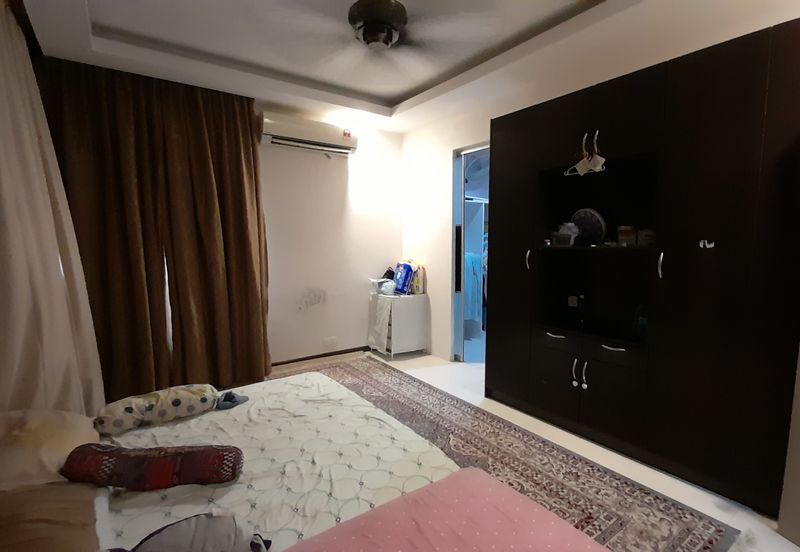 Rumah teres 2 tingkat corner lot Bukit Jelutong 