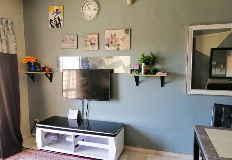 Apartment Lili Bukit Subang