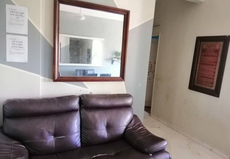 Apartment Lili Bukit Subang