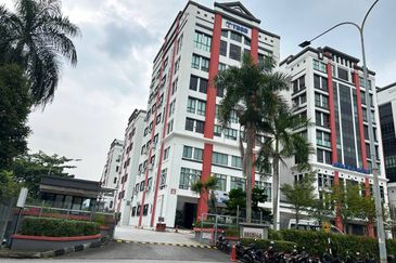 Excella Business Park, Ampang with ample parking and privacy