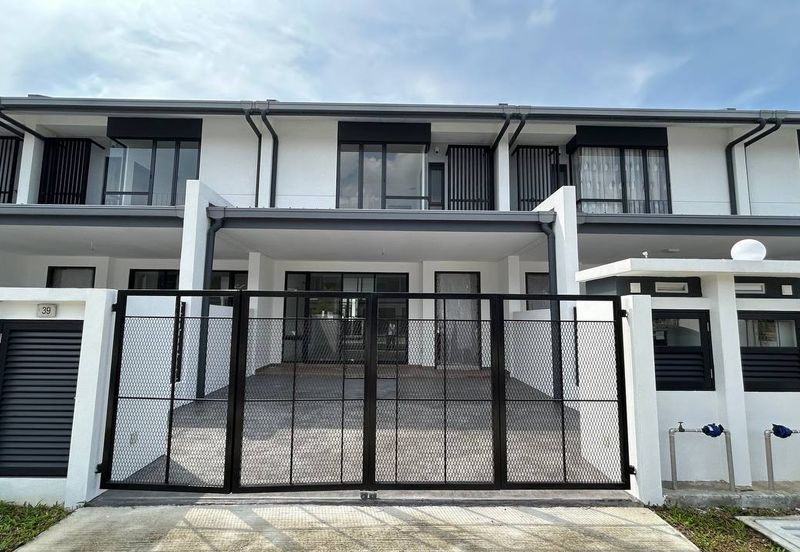 Nadira 3 @ Bukit Raja