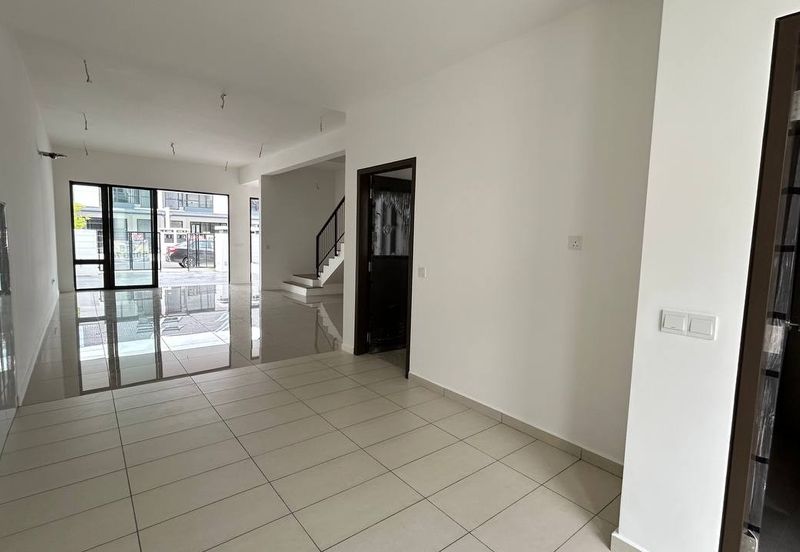 Nadira 3 @ Bukit Raja