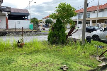 RUMAH TERES 2 TINGKAT ENDLOT UNTUK DIJUAL – BANDAR PUNCAK ALAM