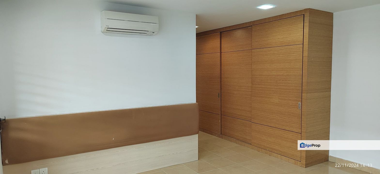 3 Storey House Laman Rimbunan For Sale, Kuala Lumpur, Kepong