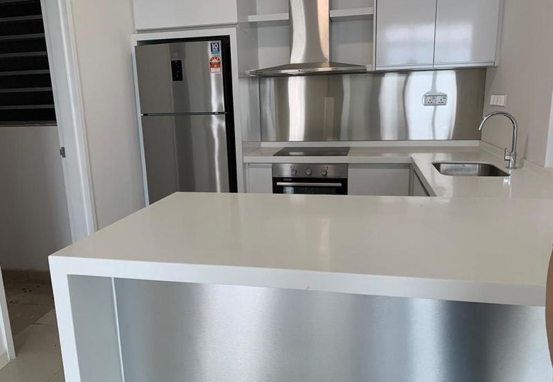 Clarita Tower @ Eco Sky