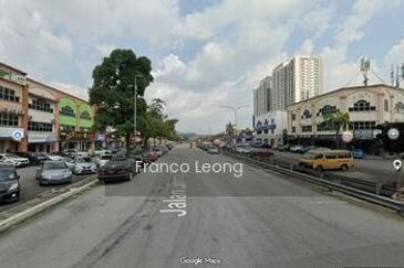 Pusat Perdagangan Seri Kembangan