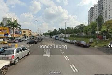 Pusat Perdagangan Seri Kembangan