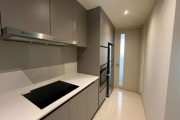 Residensi Solaris Parq