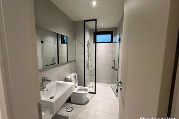 Residensi Solaris Parq