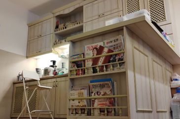 Puteri 6  double storey renovated house