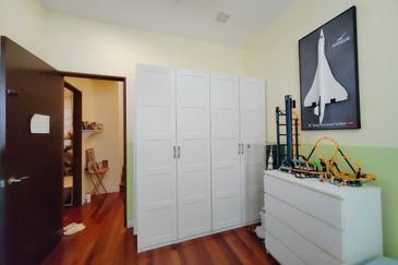 Puteri 6  double storey renovated house