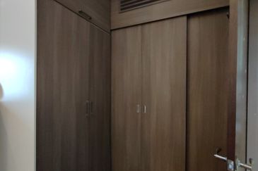 Puteri 6  double storey renovated house