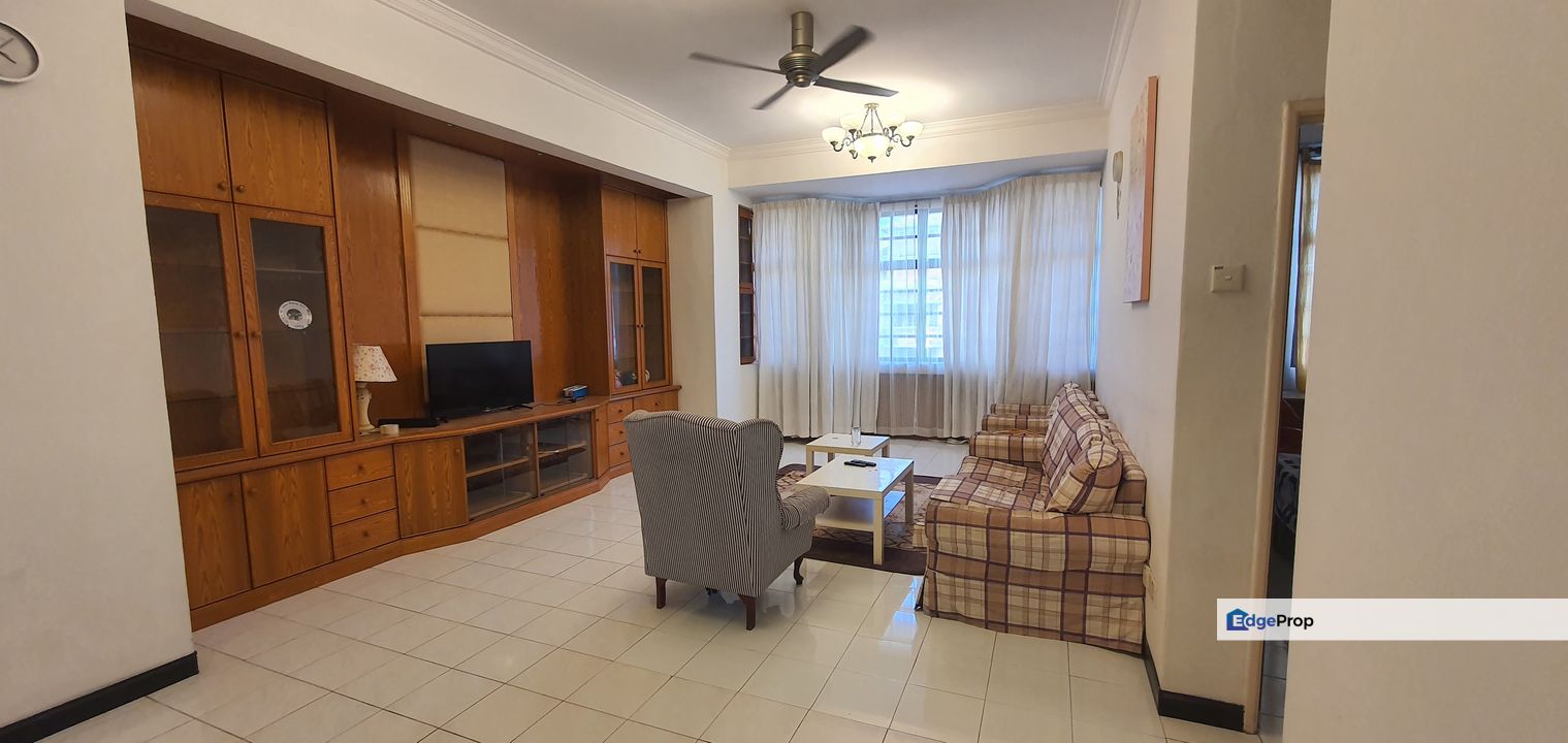 Putra Indah Condominium @ Taman Serdang Raya Seri Kembangan Below Market Value (2Carparks), Selangor, Seri Kembangan