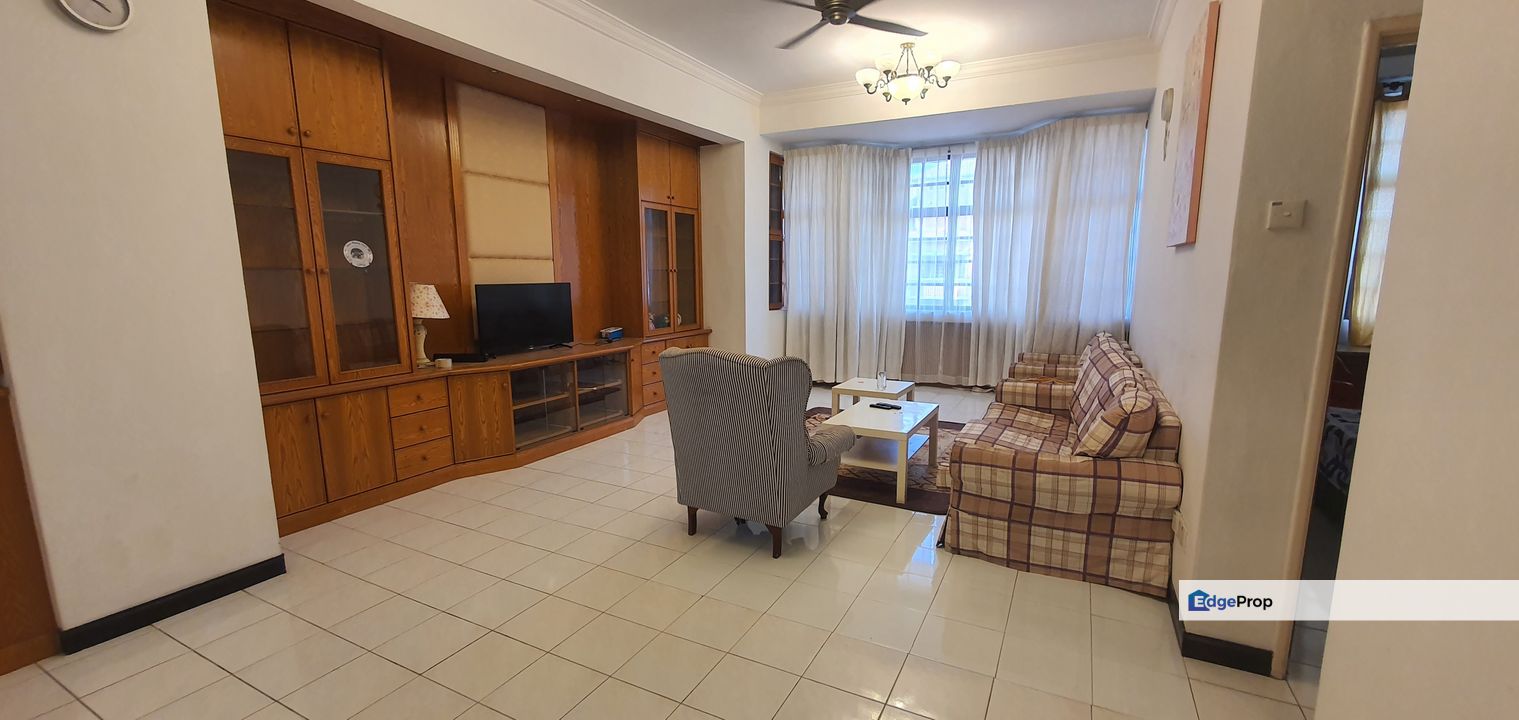 Putra Indah Condominium @ Taman Serdang Raya Seri Kembangan Below Market Value (2Carparks), Selangor, Seri Kembangan